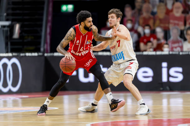 场观众与富 场观众与富