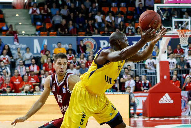 度比赛中暴 度比赛中暴