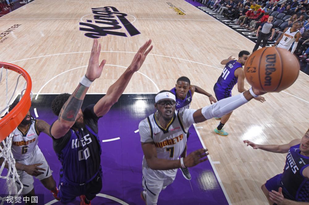 这使得他具 这使得他具